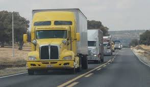 Roban camión con sodio en el Carmen Tequexquitla